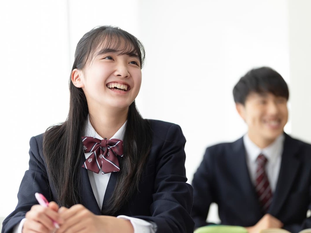 MOCOPLA四ツ谷教室の高校受験コースで学ぶ中学生
